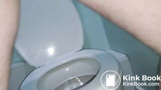 Gay faggot midget shits in toilet lol