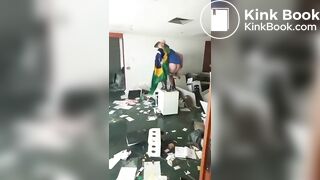 Cara Solta Lula na Mesa do Ministro Alexandre