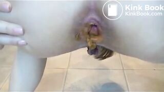 Ariel Shitting and Farting