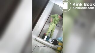 Chinese women poop in toilets