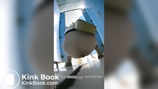 The girl excreted a lot in the toilet 05