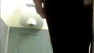 Sexy Milfs looking good