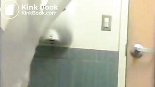 Sexy Milfs looking good