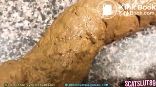 Close-up Butthole Dumps Gorgeous Shit