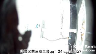 CUTE CHINESE GIRL POOPPIN WITH SMELLY FART