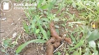 Brazilian girl Aninha  scat outdoors