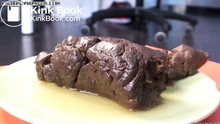 Girl shitting a huge thick turd