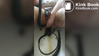 fat guy shits in the bath
