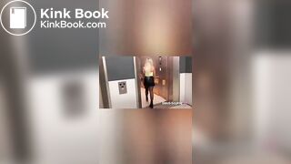 DS Blonde girl scat in elevator
