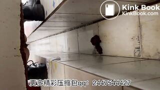 The girl excreted a lot in the toilet 003