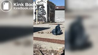 Crappy walk in Women’s Sneakers