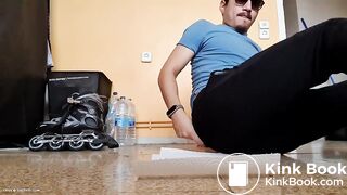 Skater shitting on the floor after long day - Gay Scat Group