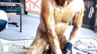 guy covers himself in shit