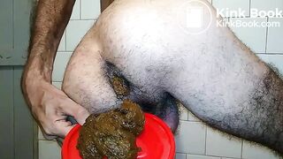 A massive creamy load of poo from my ass