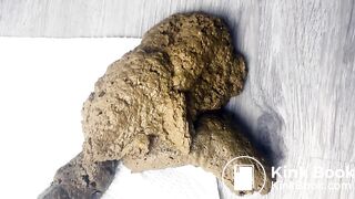 Big Ass Trans Babe Shits