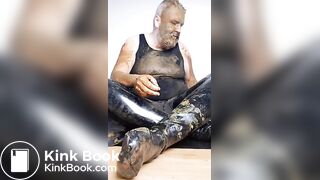 Full head shit smearing & eating