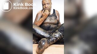 Full head shit smearing & eating