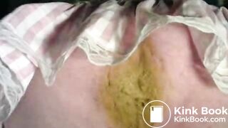 Peeing in my shitty panties