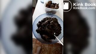 Scat loving girl