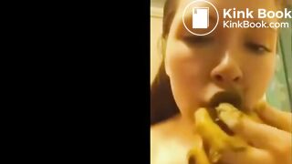 Wife eating shit - Scat