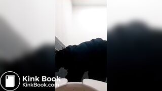 Do you like my ass view as I'm peeing ?