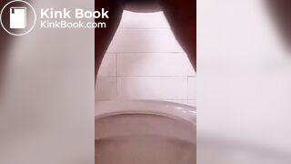 Fully naked and taking a big shit while peeing