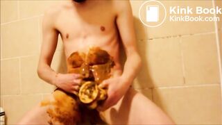 twink shitty dildo in the shower