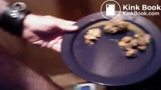 Mom Daughter Boyfriend shit feeding - She begins