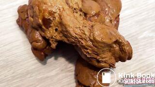 Heart Poop: Even My Shit Loves Shit