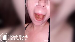 Une reine adore bouffer sa merde