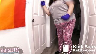 Desperately Need to Shit While Cleaning!