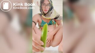 Open Muslim Scat Show