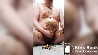 Piggy me, eating an apple