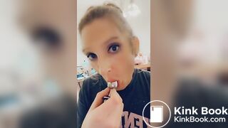 Dirty butt slut cleaning her plug