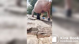 Lilly Vig poop play with friend