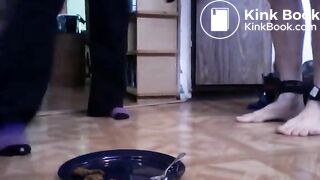 Her Daughter's Shit for feeding : preparation