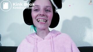 Maria Anjel shit toothpaste