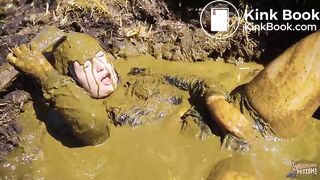 Rada Brewer Bucket Trap - falling in cowshit