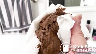 Free clip: Big Ass & Hanging Balls Scat Clip