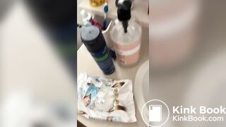 I smeared my own shit on myself and swallowed it