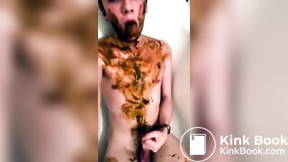 scat boy pissing