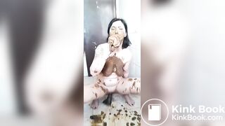 Milf shitting huge load for  Blowjob and smear