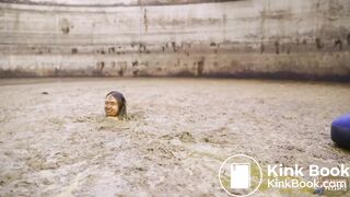 Rada Brewer Sexy in the manure pit