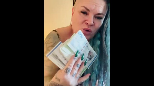 It's payday loser, send me your money - findom
