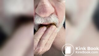 Gay Scat Porn, Gay myself eat pooping