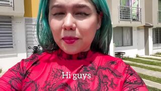 Me follo a mi amiga en publico y nos descubren y mira lo que pasa