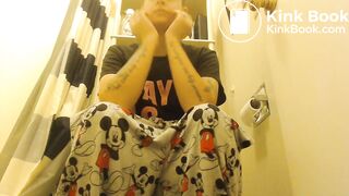 Efrolesbians pooping together