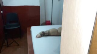 my friend's big ass wife lets herself be spied on while he goes to the store - Soraya Culona - real