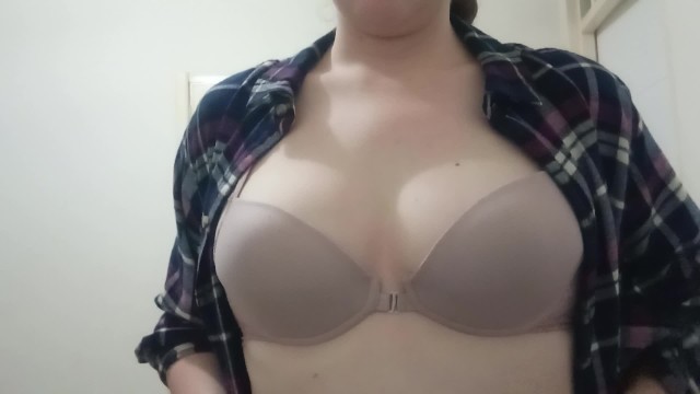 I masturbate with my tits at work, my boss doesn't know pinay