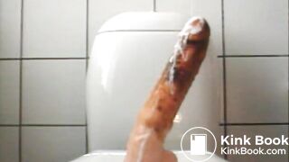 An Male Scat Dildo